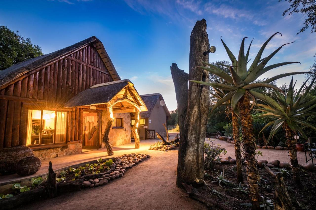 Umkumbe Bush Lodge - Luxury Tented Camp เขตอนุรักษ์พันธุ์สัตว์ป่าซาบีแซนด์ ภายนอก รูปภาพ
